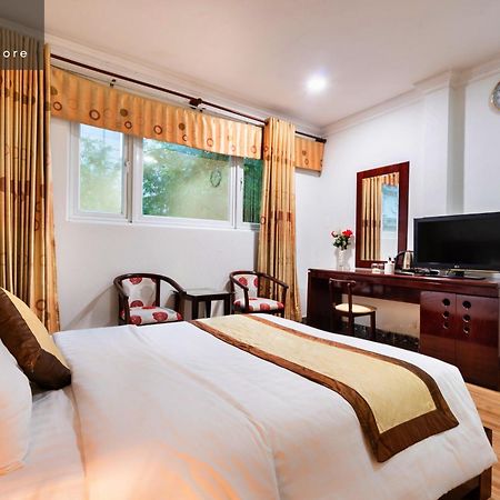 Cosmo Central Hotel Thành Pho Ho Chí Minh Esterno foto